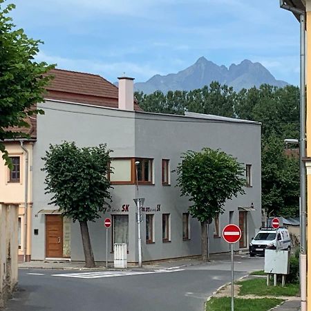 Apartman Emes S Terasou Kežmarok Exteriör bild